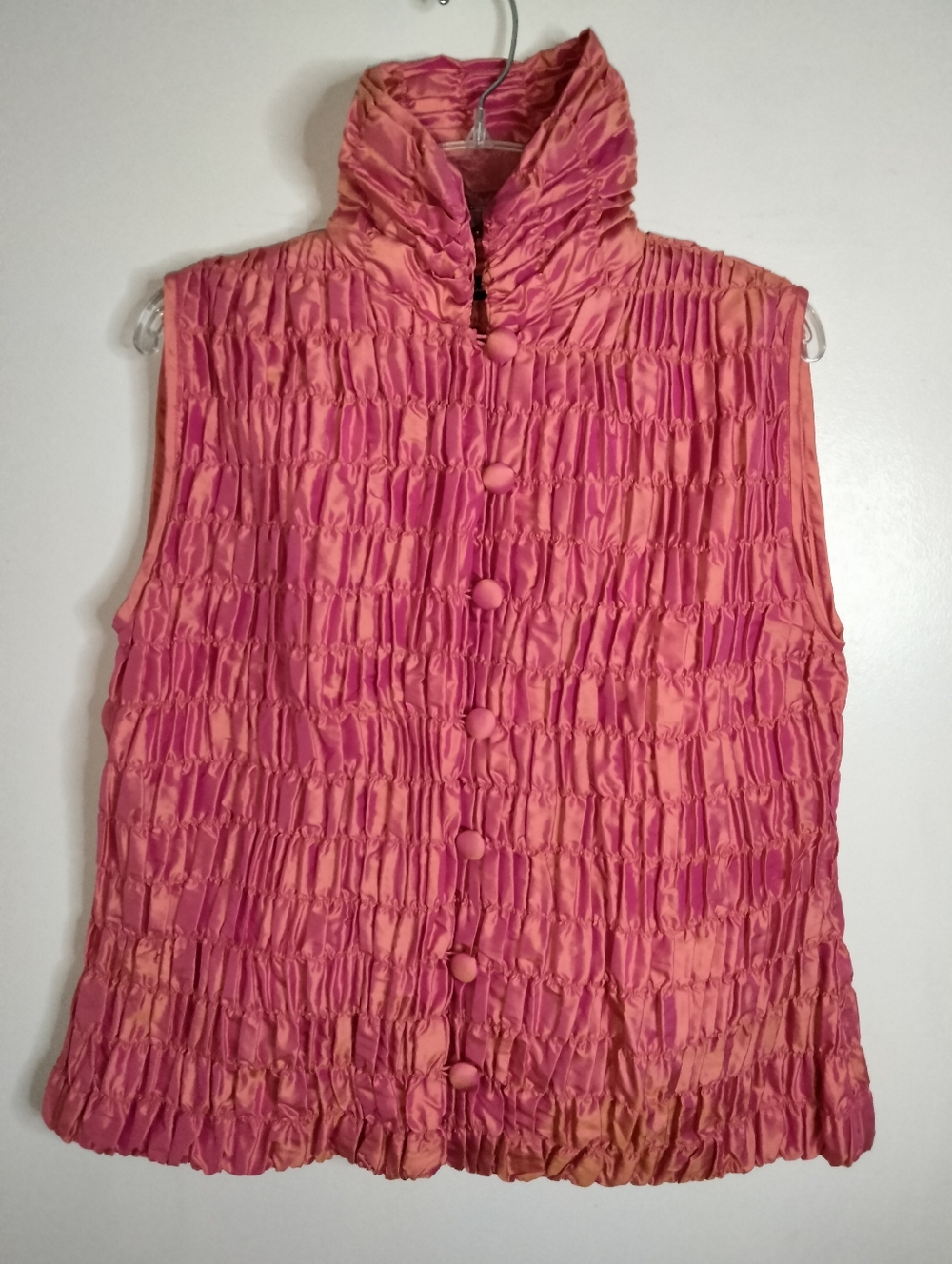 Richard K Tsao (Size L) Effervescent Pink Textured Sleeveless Button-Front Vest